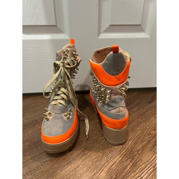 Cape Robbin Jadey Spike Studs Combat Neon Grey Suede Boots Women's 7 - Picture 6 of 11